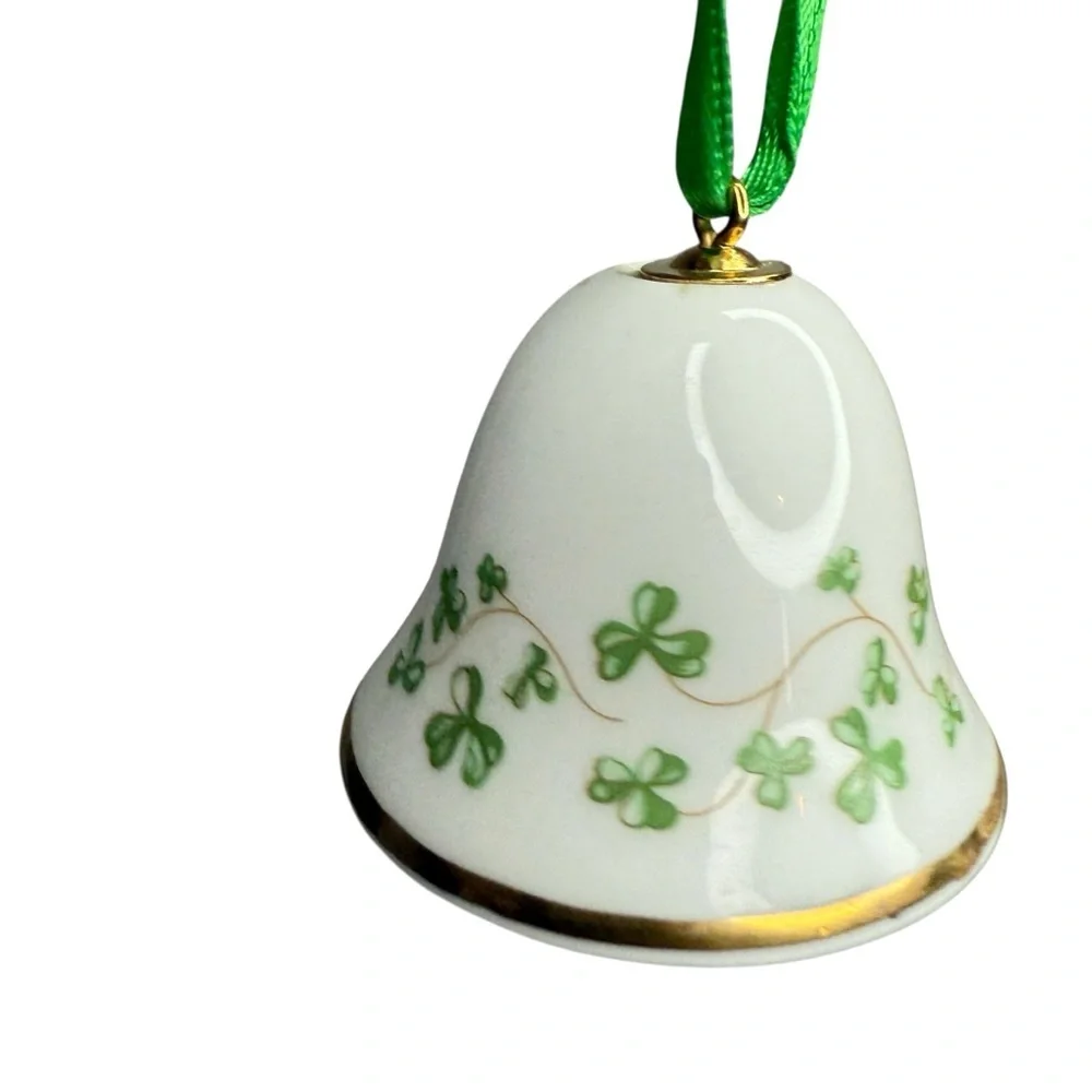 Irish Ornament Royal Tara Porcelain Shamrock Clover Decorated Bell Ireland Made